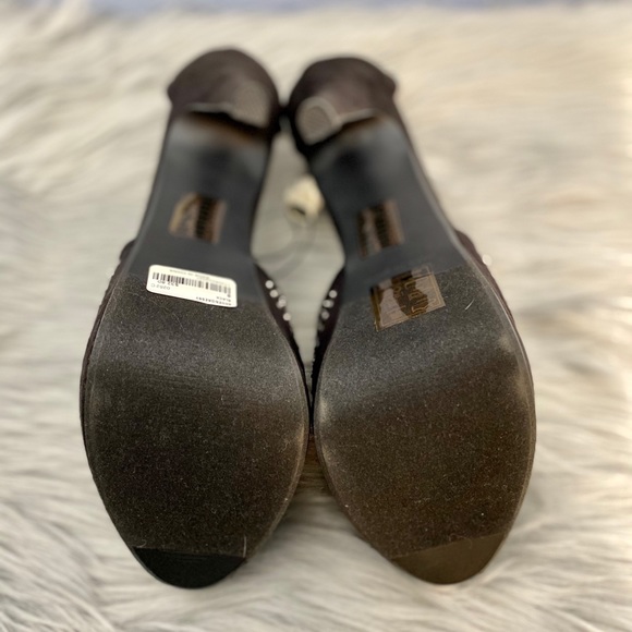 Forever 21 Black Suede Heels - Picture 5 of 7